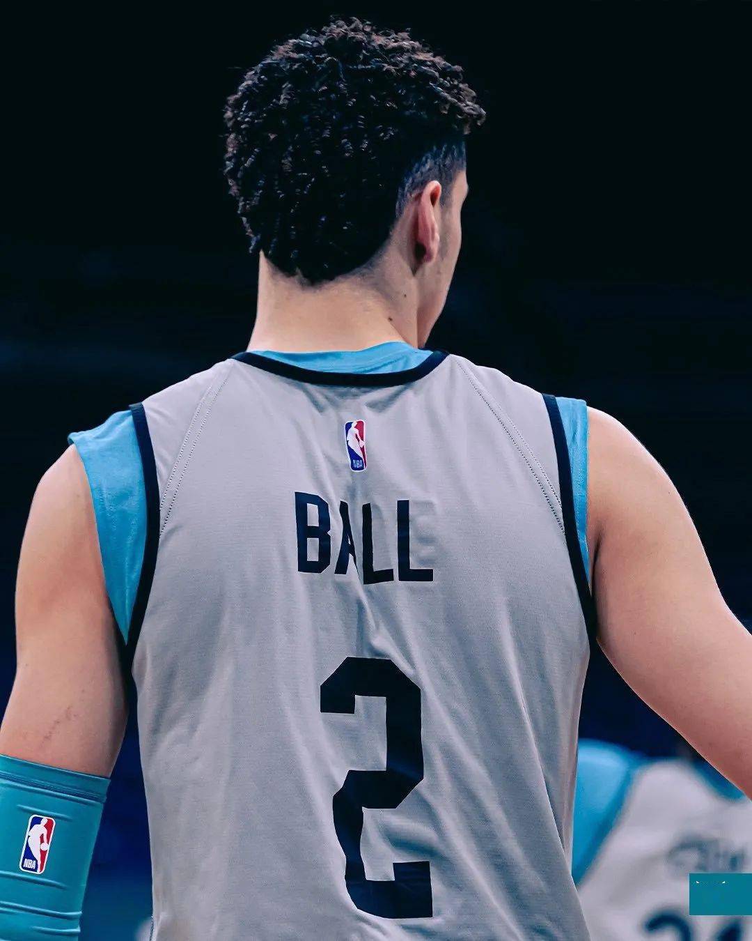 MLB》跟进铃木一朗成就 大谷翔平捧回银棒奖